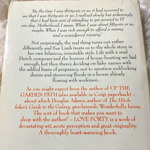 SUE LIMB LOVE FORTY - MEMOIR VINTAGE BRITISH PAPERBACK 1981 EUC - Picture 3 of 5